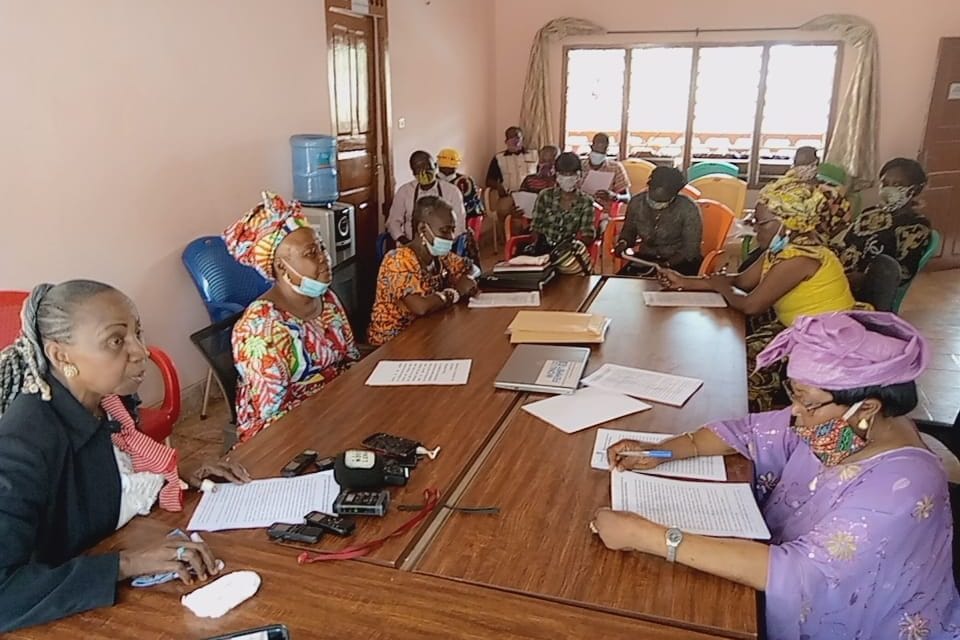 Le collectif des femmes centrafricaines réclament justice contre Fidèle Ngouandjika