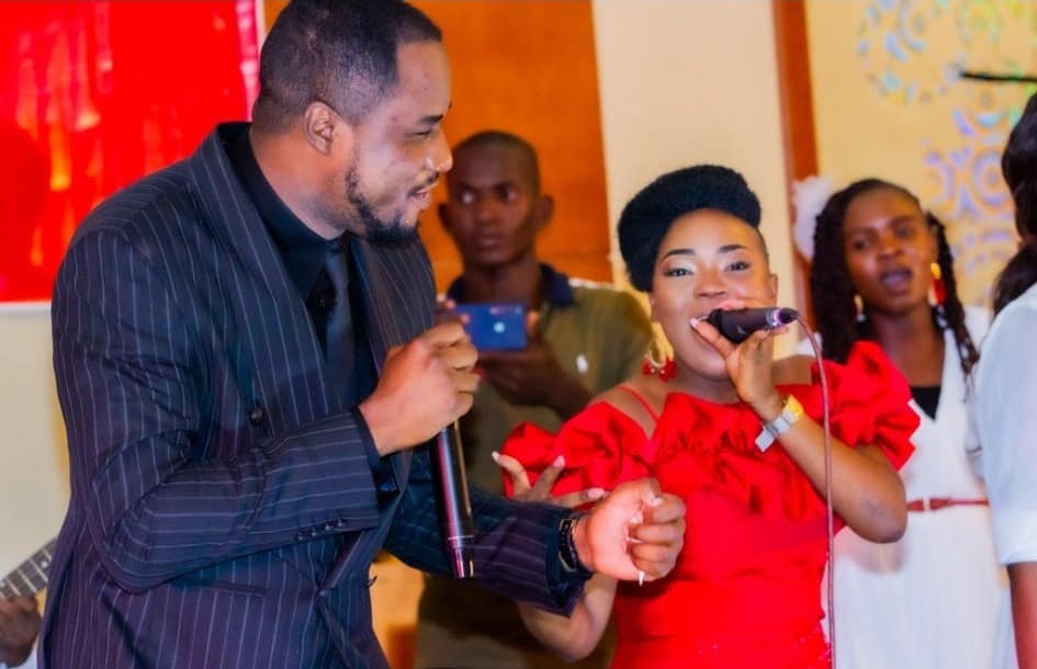 Centrafrique : Impact positif du concert de Carole Zokoua et son invité Michel Bakenda