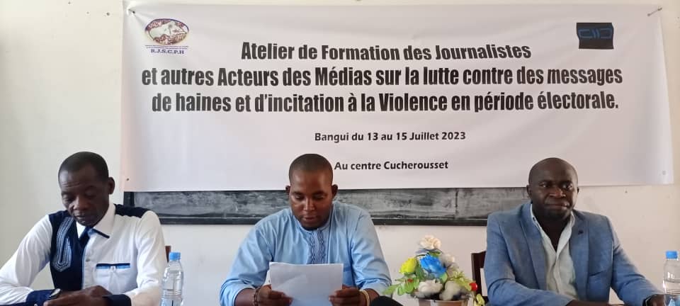 Référendum constitutionnel : le Réseau des Journalistes Sensibles au Conflit appelle les journalistes à la neutralité.