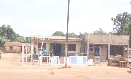 Centrafrique : La menuiserie en aluminium, répandue dans la capitale Bangui