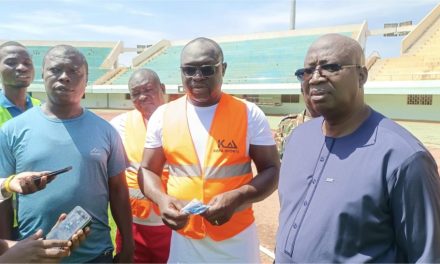 Sport :Football : Plus de 300 millions de FCFA seront décaissés pour la réhabilitation du complexe sportif 20.000 places.