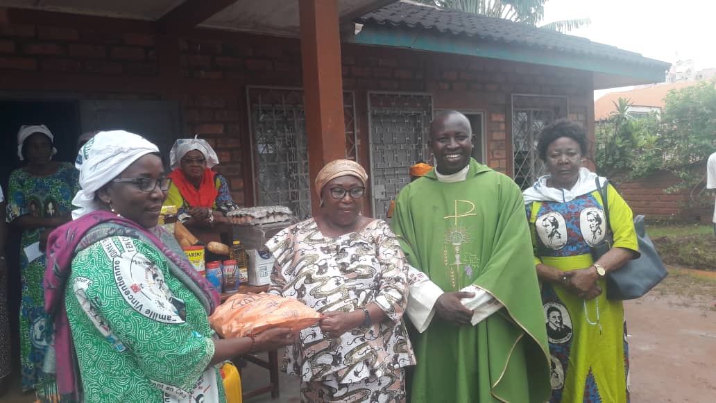 La société Saint Vincent de Paul célèbre la journée de la pauvreté avec les enfants démunis de la Fondation Voix du Cœur