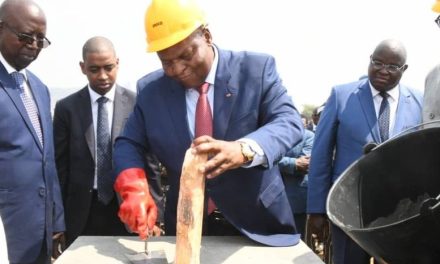Centrafrique : Plus de 2 milliards de FCFA octroyés par la FIFA pour la construction du centre technique de football féminin « Faustin Archange Touadéra »