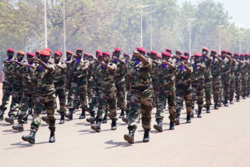 RCA : Radiation de 8 militaires pour « troubles à l’ordre public »lors du réveillon
