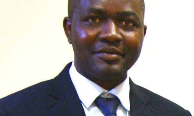 « En Centrafrique, internet reste un produit de luxe », dixit Fridolin Ngoulou sur l’EcoMatin