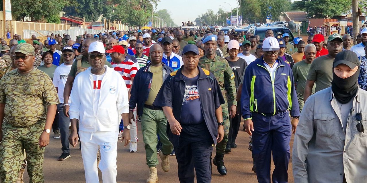 Centrafrique: 63 ans, difficile marche pour disposer d’une armée de garnison
