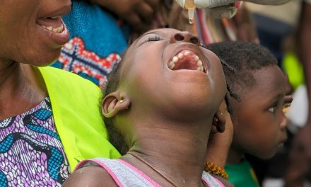 Piqûres d&rsquo;espoir : 50 ans de vies sauvées grâce à la vaccination