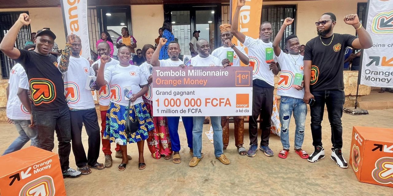 Orange Centrafrique récompense les 10 premiers gagnants de la tombola