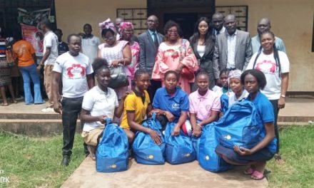 Centrafrique : Une trentaine des femmes sourdes et muettes bénéficient des kits de dignité de la part de l&rsquo;Association Action Solidaire