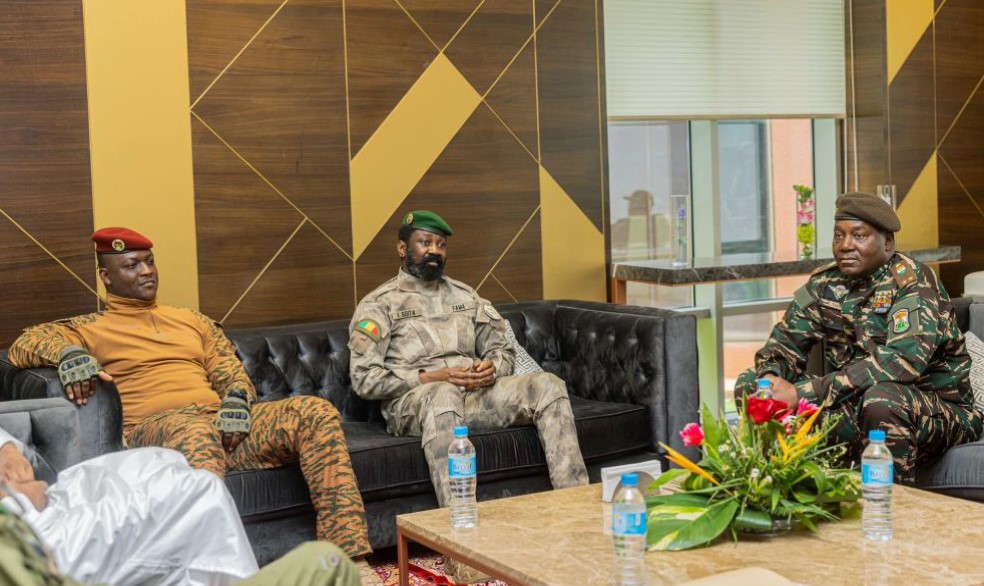 Sahel: le Mali prend la présidence de l’AES qui confirme sa rupture avec la CEDEAO