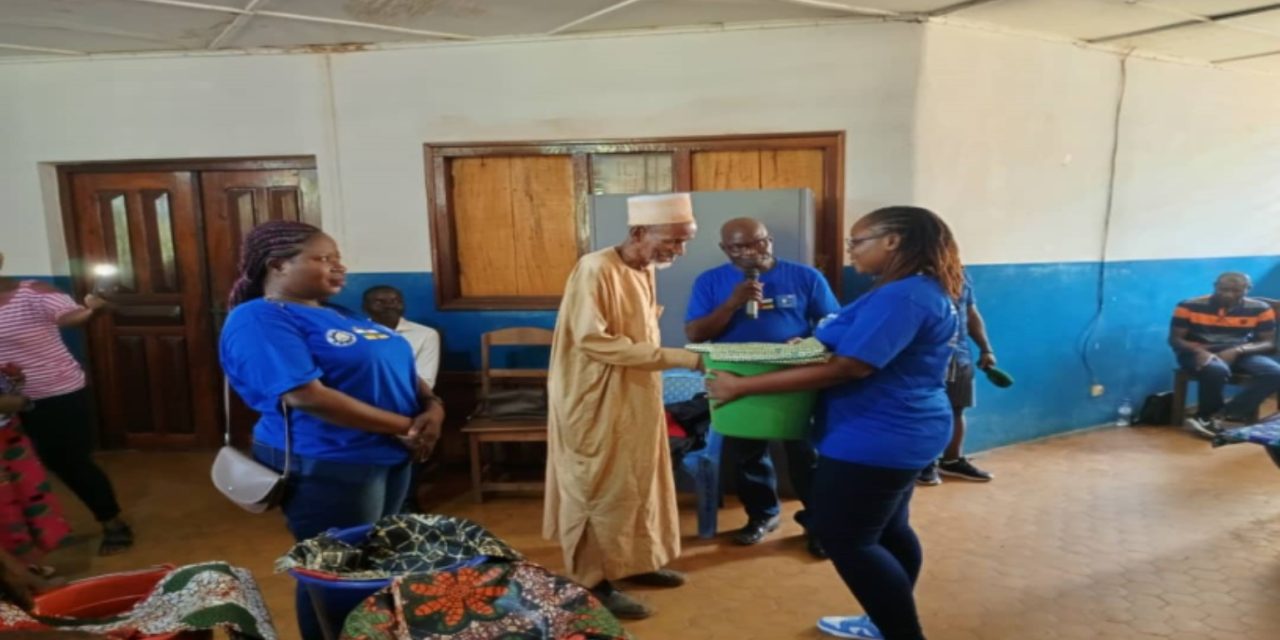 Centrafrique: AJLDK distribue des kits à trente victimes des violences armées de Kémbé pour célébrer en différé la Journée des victimes centrafricaines