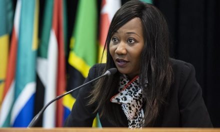 Politique : Sylvie Baïpo Temon : « Il faut sortir de ce jeu sans fin des rapports de l&rsquo;ONU et nous concentrer sur ce que le gouvernement centrafricain a pu obtenir »