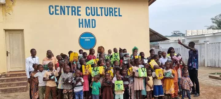 Centrafrique : La Fondation Henry Marie Dondra fait un don de kits à 60 orphelins de Bangui