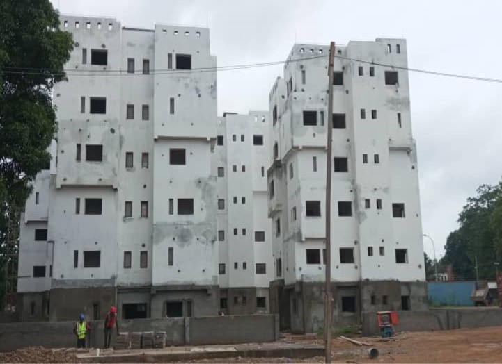 Centrafrique : visite de terrain du ministre du plan Richard Filakota sur un chantier de construction à l&rsquo;Université de Bangui
