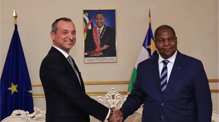 Centrafrique : Le nouvel Ambassadeur de l’UE Diego Escalona Paturel a présenté sa Lettre de Créance au président Touadéra
