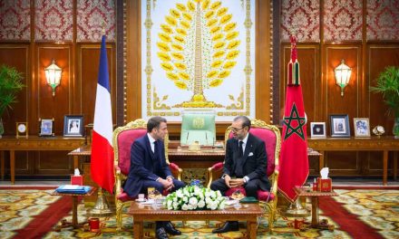 Le Roi Mohammed VI et le Président Emmanuel Macron signent à Rabat la Déclaration relative au « Partenariat d’exception renforcé » entre le Maroc et la France