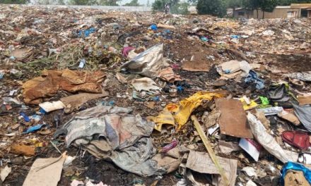 Centrafrique : Plainte des habitants du 8e arrondissement de Bangui face au dépôt d&rsquo;ordures de l&rsquo;UCATEX