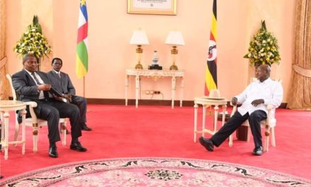 La RCA et l’Ouganda renforcent leur coopération militaire et   économique