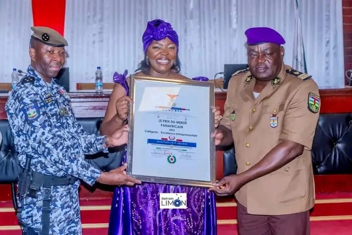 Centrafrique : Portia Deya-Abazene lauréate du prix du mérite panafricain dans la catégorie Excellence entrepreneuriale