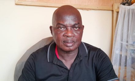 Centrafrique : Gazanguinza Théophile, Proviseur de lycée Ngoulekpa la Paix s&rsquo;inquiète d&rsquo;insuffisance de bâtiments scolaires
