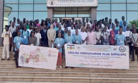 Centrafrique : lancement d’un projet de renforcement et d’extension des clubs d’anglais dans des préfectures du pays