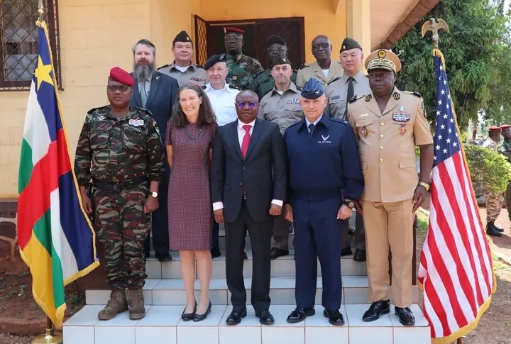La Centrafrique renforce sa coopération militaire avec le Commandement des États-Unis pour l’Afrique