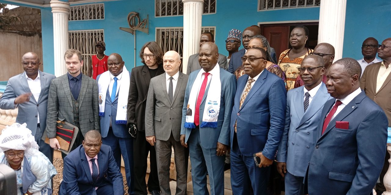 Centrafrique : les partis MCU et la Russie-Unie signent à Bangui un accord de coopération