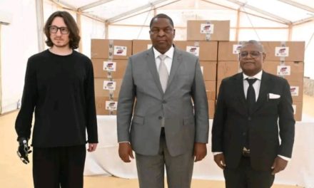Centrafrique : la Maison russe à Bangui fait un don de médicament au  ministère de la santé
