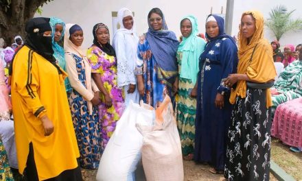 Centrafrique : La Fondation ation Tina Marguerite Touadera fait un don aux femmes musulmanes de Centrafrique