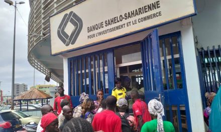 Centrafrique : percevoir son salaire à la banque, « un véritable parcours de combattant » chaque fin du mois