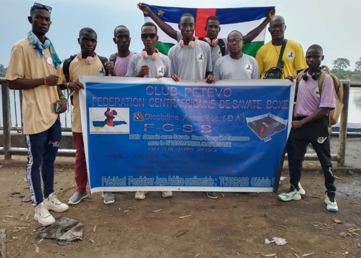 Centrafrique : départ des fauves de Bas-Oubangui de savate-boxe française pour le Congo Brazzaville