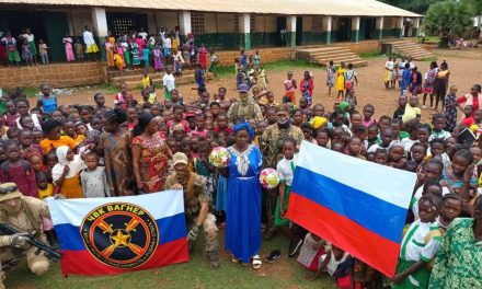 Centrafrique : Rencontre entre des instructeurs russes et les écoliers de Boda autour des valeurs du sport