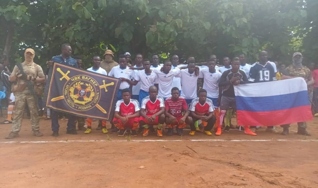 La ville de Grimari accueille un match amical soutenu par des instructeurs russes