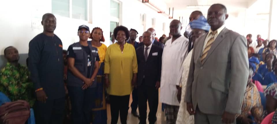 Centrafrique : Brigitte Touadéra poursuit sa visite à l’hôpital communautaire de Bangui