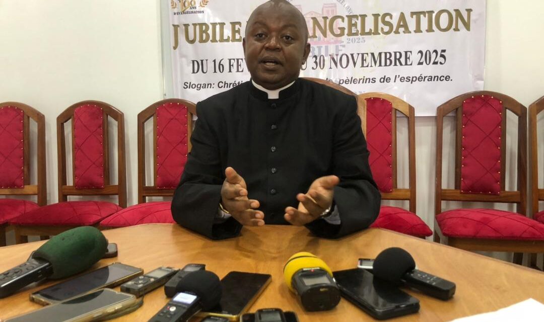 Centrafrique : l’abbé Mathieu Fabrice Evrard Bondobo communique sur le centenaire du jubilé d’évangélisation