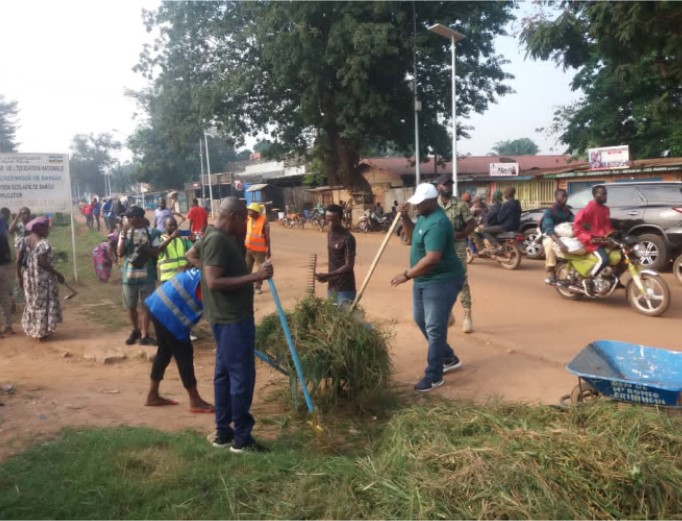 Centrafrique : Opération kwa ti kodro à l’école Benz-Vi dans le 5ème arrondissement