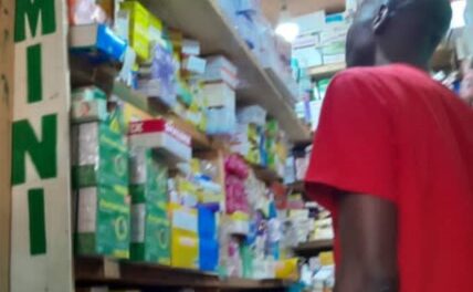 Bangui : fermeture des kiosques illégaux de vente des médicaments, entre inquiétude des commerçants et protection de la population