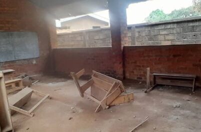 Rentrée scolaire 2025-2026 : le gouvernement centrafricain doit relever le défi du manque des tables-bancs dans les établissements publics