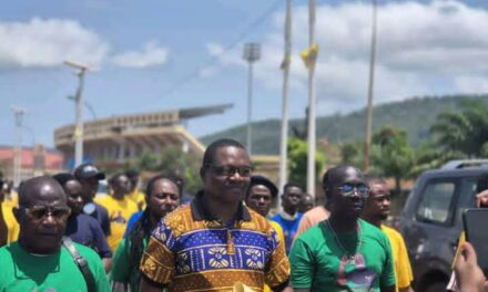 Saint-Juste Gueré-Mbenzi Omby dépose officiellement sa candidature à la présidence de l’UMC, avec pour ambition de redonner prestige et unité à la musique centrafricaine