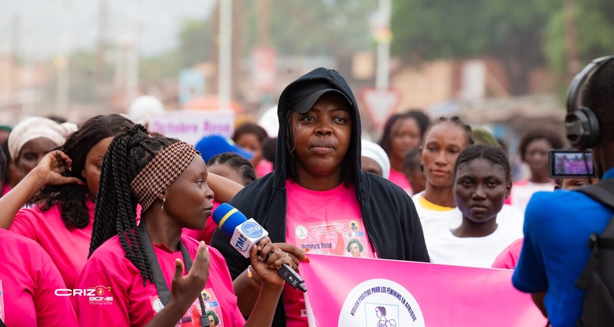 Centrafrique : l’ONG Vision Positive pour les Féminins en Afrique mobilise les femmes du 8e arrondissement contre le cancer du sein