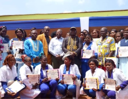 Centrafrique : remise des diplômes à la 8ᵉpromotion de la formation professionnelle de l’Institut International Shoghi à Bangui