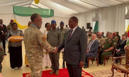 Centrafrique : Des instructeurs militaires russes décorés par le Président de la République Professeur Faustin Archange Touadera 