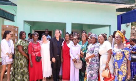 Centrafrique : l’ambassade de France remet officiellement un siège au MOSUCA