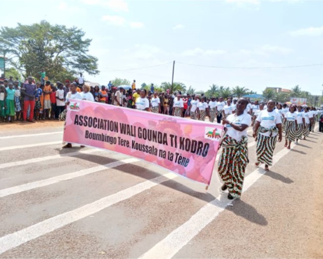 Centrafrique :célébration en différé et forte mobilisation au défilé de Bimbo