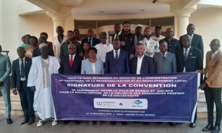 Centrafrique : un don de 21,5 millions FCFA remis au Président Touadéra à Bangui