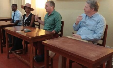 Visite de Nigel Short, Directeur Technique de la Fédération internationale d’Echecs en Centrafrique