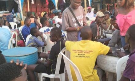 Centrafrique : Landry Kongolimbi, un jeune homme tend la main aux enfants de la rue
