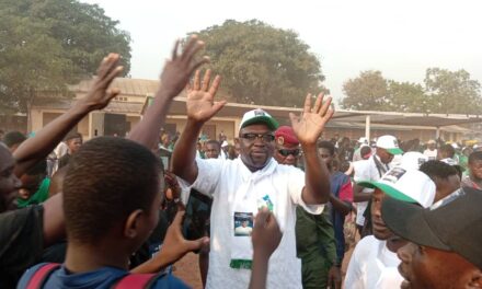 Centrafrique : le candidat du parti PCD, Aristide Briand Reboas poursuit sa campagne électorale dans le 3ᵉ arrondissement de Bangui