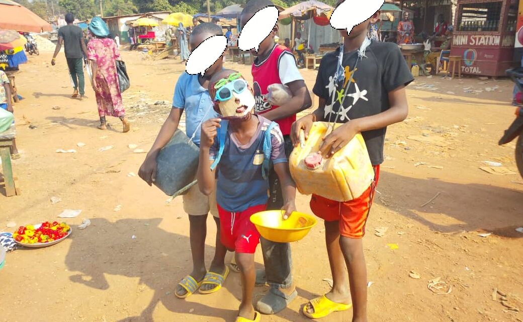 Les marionnettes d’enfants, une tradition vivante du 31 décembre en Centrafrique