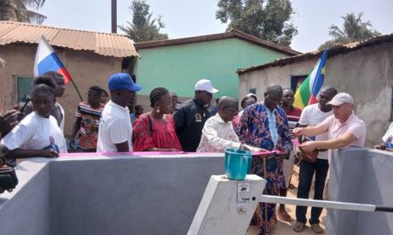 Centrafrique : Maxime Ndjetel inaugure un forage pour renforcer la solidarité dans le 8e arrondissement de Bangui